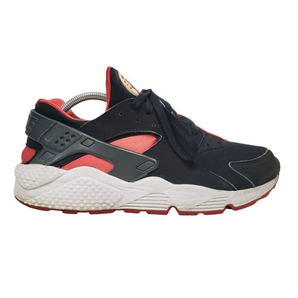 NIKE Air Huarache Bred Running Shoe Athletic Sneaker